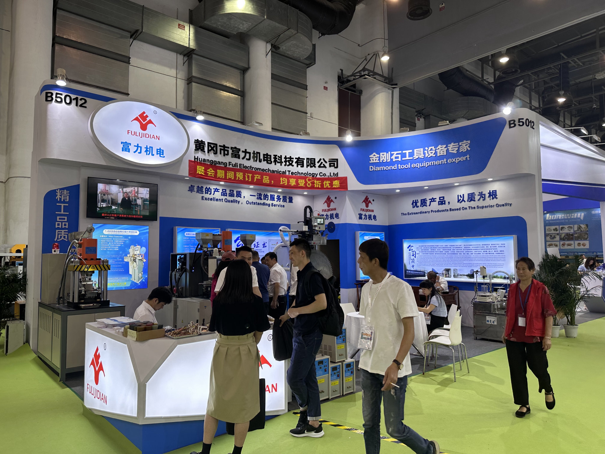 從設計到落地：上海展會展臺搭建全流程風險防控指南